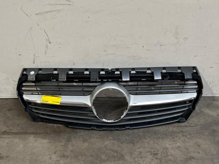 Grille Mercedes CLA