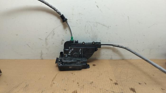 Mechanizm blokady drzwi prawych przednich wersja 4-drzwiowa Mercedes Vito