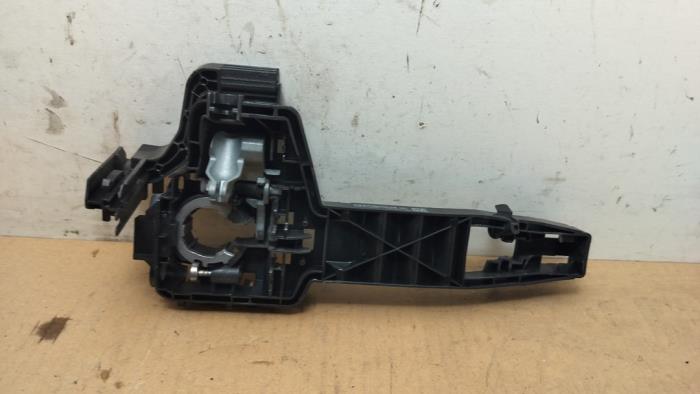 Mechanizm blokady drzwi prawych przednich wersja 4-drzwiowa Mercedes Vito