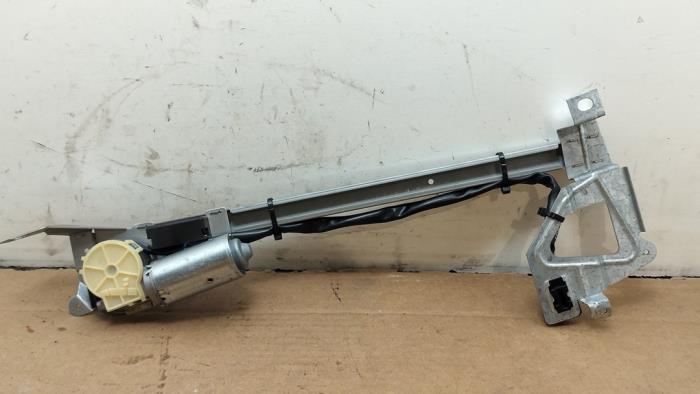 Wiper motor + mechanism Mercedes E-Klasse