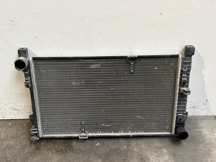 Chlodnica Mercedes C-Klasse