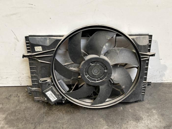 Wentylator chlodzenia silnika Mercedes C-Klasse