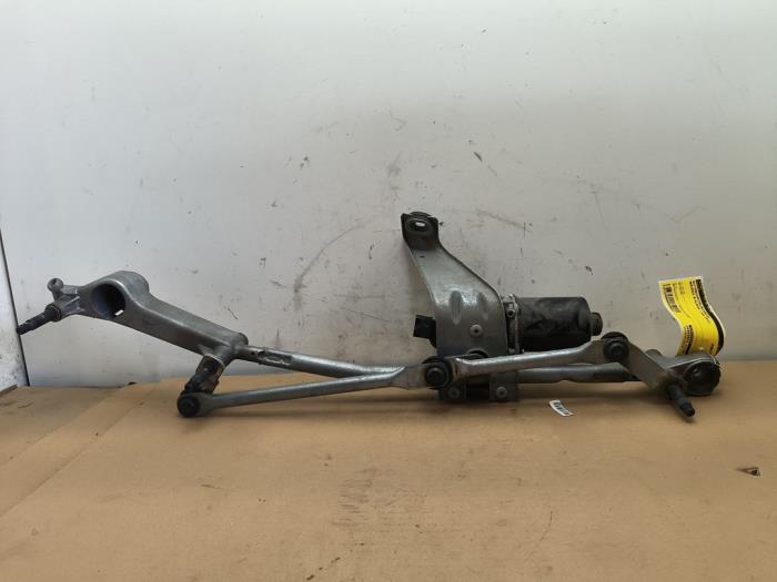 Silnik i mechanizm wycieraczki Mercedes B-Klasse