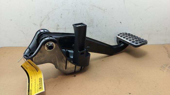 Rempedaal Mercedes E-Klasse