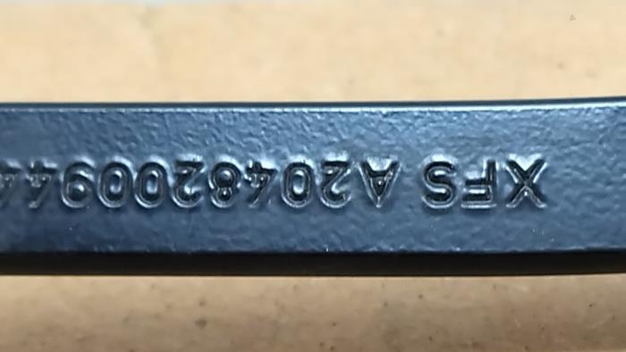 Brazo delantero de limpiaparabrisas Mercedes GLK-Klasse
