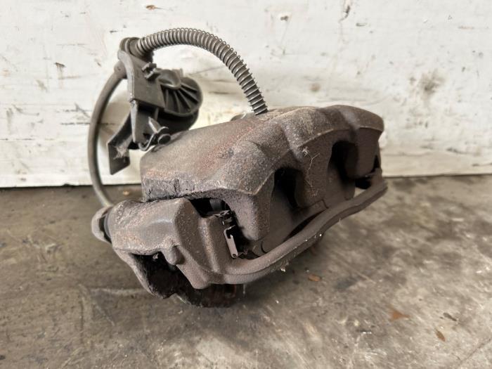 Zacisk hamulcowy lewy przód Mercedes GLK-Klasse