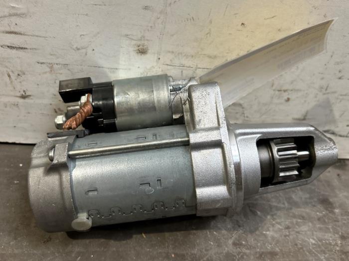 Motor de arranque Mercedes CLA