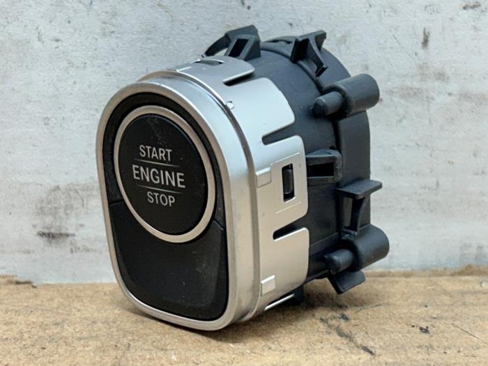 Cerradura de contacto y ordenador Mercedes CLA