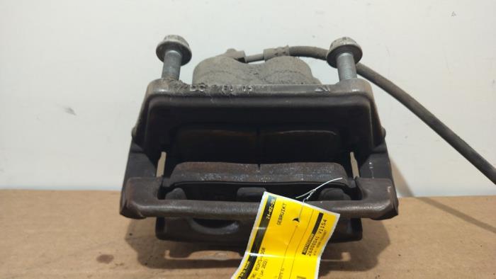 Pinza de freno derecha delante Mercedes CLA