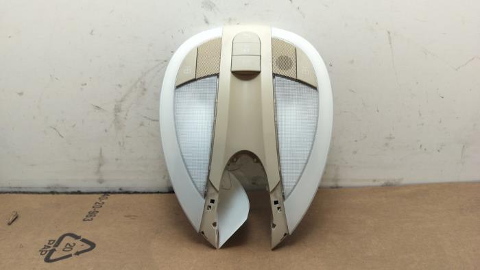 Oswietlenie wewnetrzne przód Mercedes CLS-Klasse