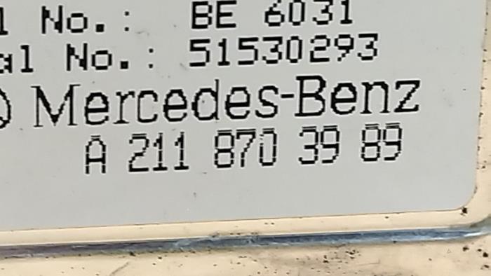 Wzmacniacz radiowy Mercedes E-Klasse