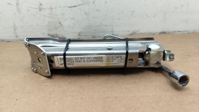 Zestaw do wymiany kola Mercedes SLK