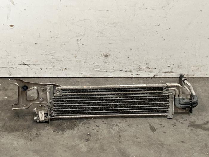 Chlodnica oleju Mercedes E-Klasse