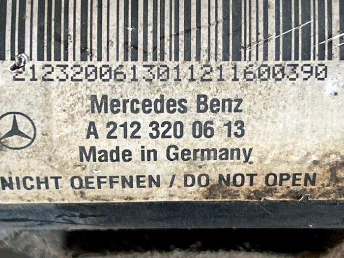 Stoßdämpfer links vorne Mercedes E-Klasse