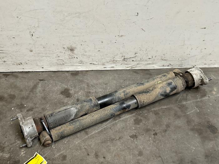 Zestaw amortyzatorów Mercedes E-Klasse