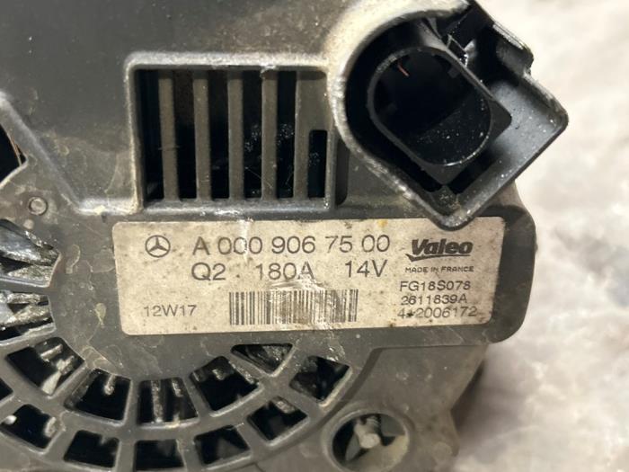 Pradnica Mercedes E-Klasse