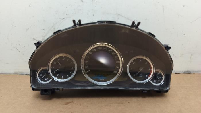 Licznik kilometrów KM Mercedes E-Klasse