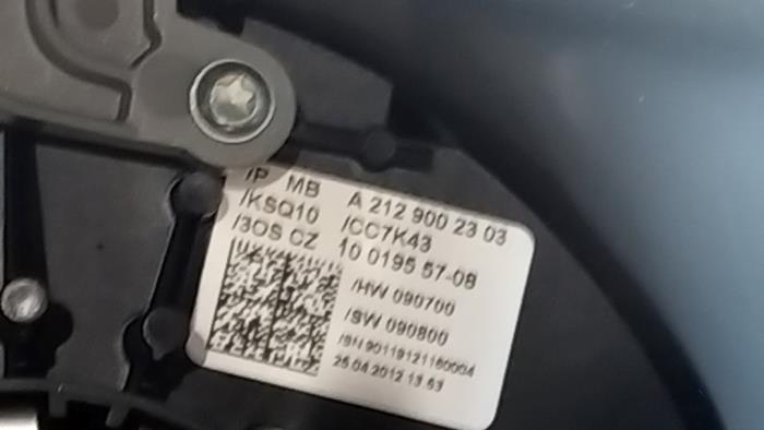 Przelacznik Combi kolumny kierownicy Mercedes E-Klasse