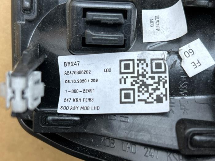 Dashboard decoration strip Mercedes B-Klasse