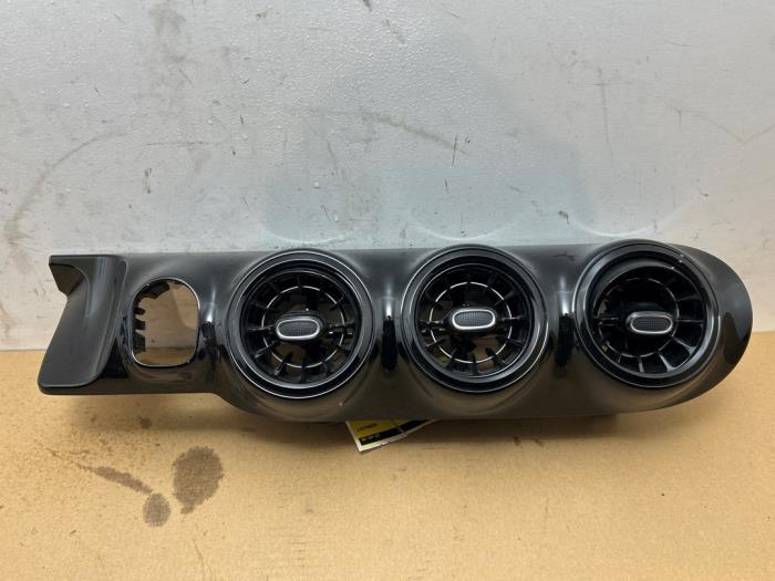 Dashboard decoration strip Mercedes B-Klasse