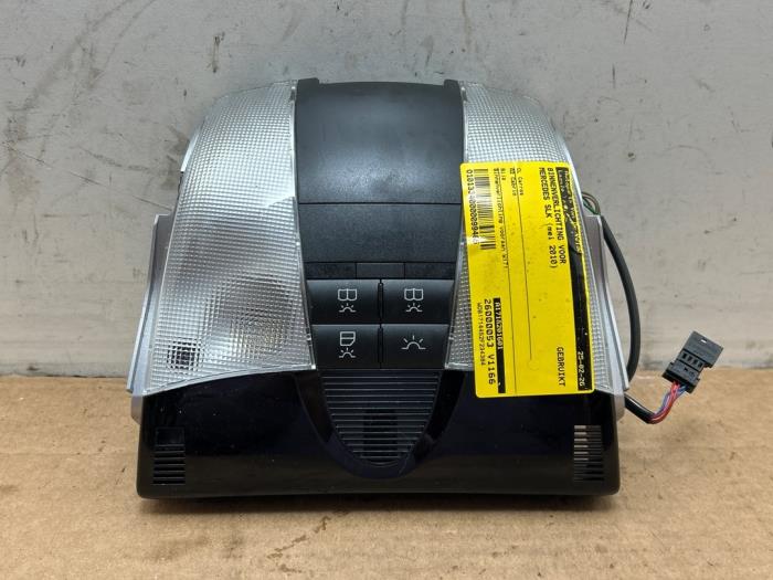 Oswietlenie wewnetrzne przód Mercedes SLK