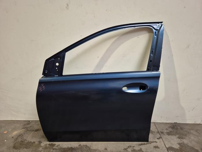 Tür 4-türig links vorne Mercedes B-Klasse