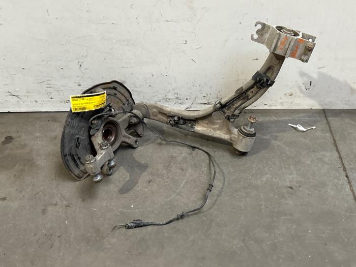 Sworzen prawy przód Mercedes B-Klasse