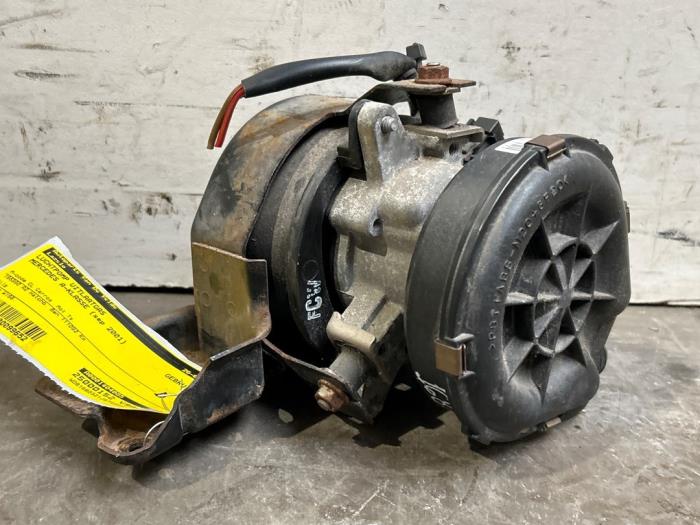 Bomba de aire de gases de escape Mercedes A-Klasse