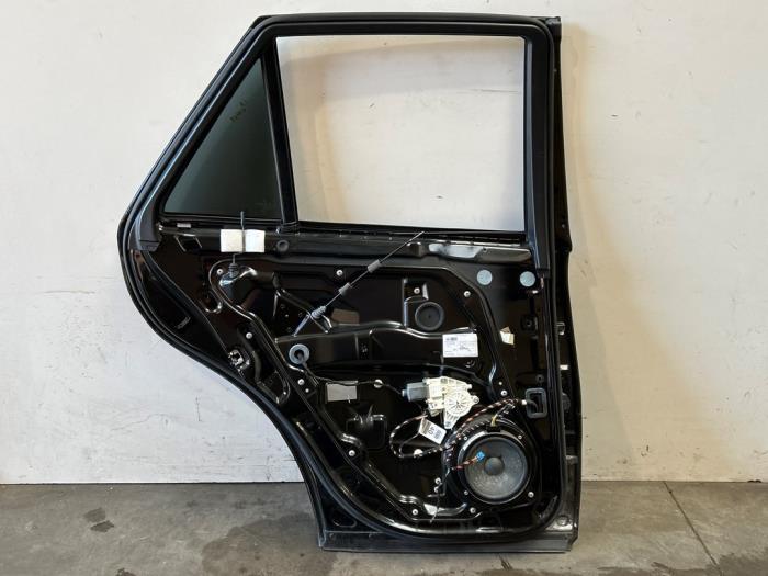 Puerta de 4 puertas izquierda detrás Mercedes ML-Klasse