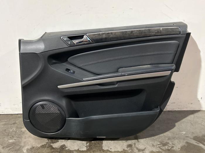 Portierbekleding 4Deurs rechts-voor Mercedes ML-Klasse