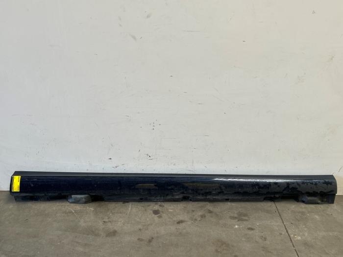 Seuil droit Mercedes E-Klasse