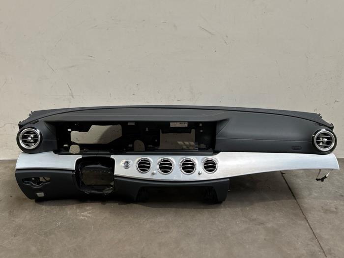 Salpicadero Mercedes E-Klasse