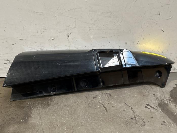 Achterlichtrand links Mercedes Vito