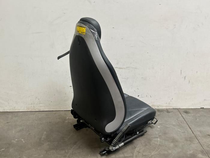 Seat, left Mercedes SLK