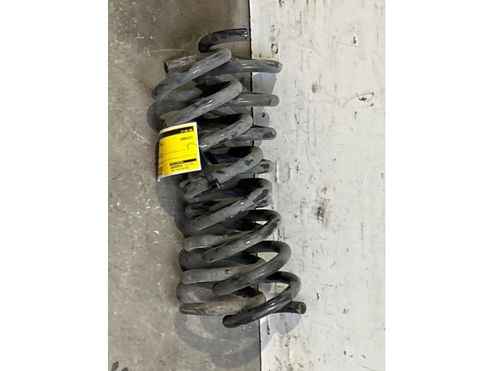 Muelle helicoidal detrás Mercedes SLK