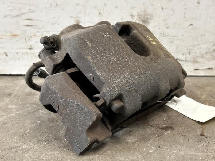 Etrier de frein (pince) avant gauche Mercedes ML-Klasse