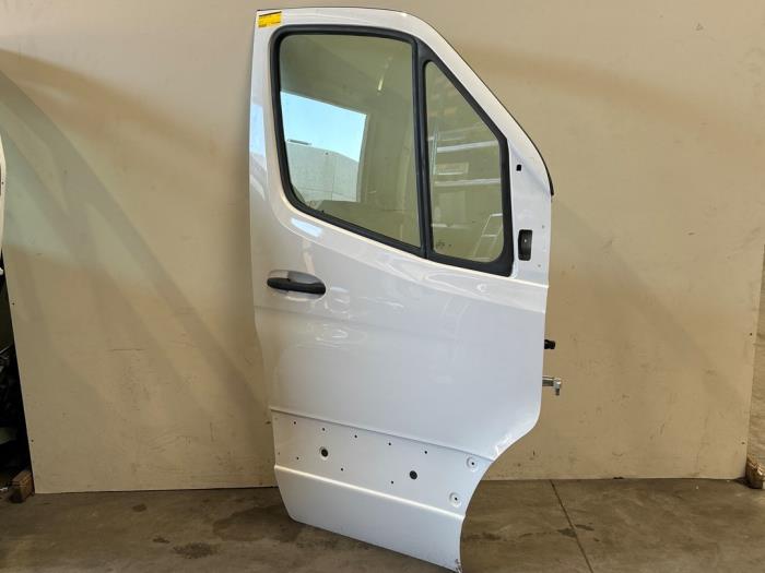 Puerta 4 puertas derecha delante Mercedes Sprinter