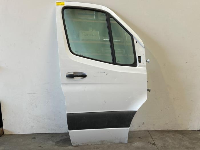Puerta 4 puertas derecha delante Mercedes Sprinter