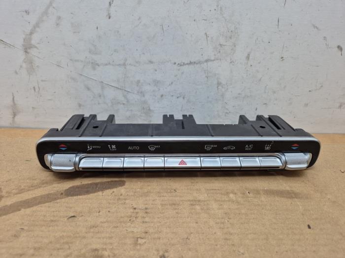 Panel de control de calefacción Mercedes CLA