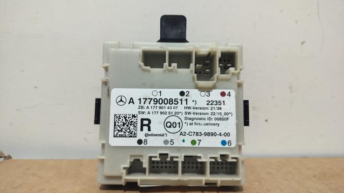Modul centralnego zamka Mercedes CLA