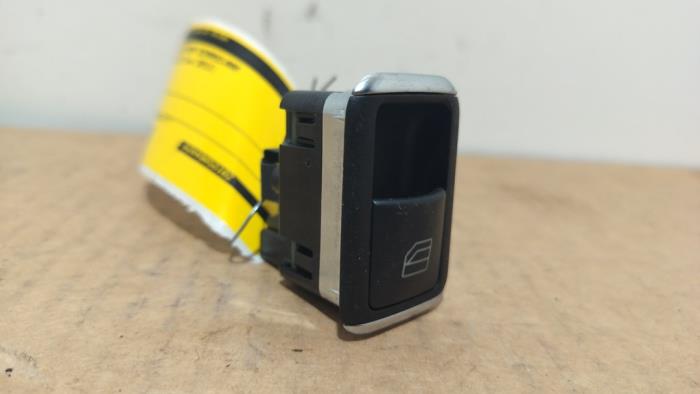 Electric window switch Mercedes CLA
