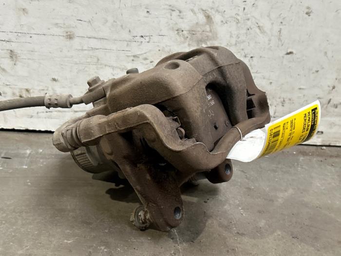 Etrier de frein (pince) arrière droit Mercedes CLA