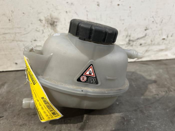 Zbiornik rozprezny Mercedes A-Klasse