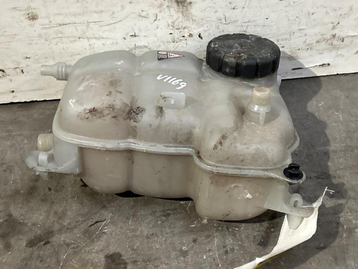 Zbiornik rozprezny Mercedes A-Klasse