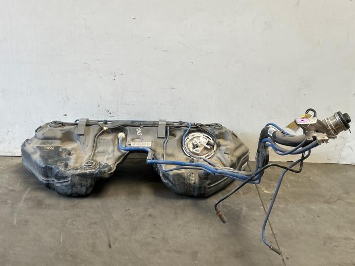 Réservoir de carburant Mercedes GLC-Klasse