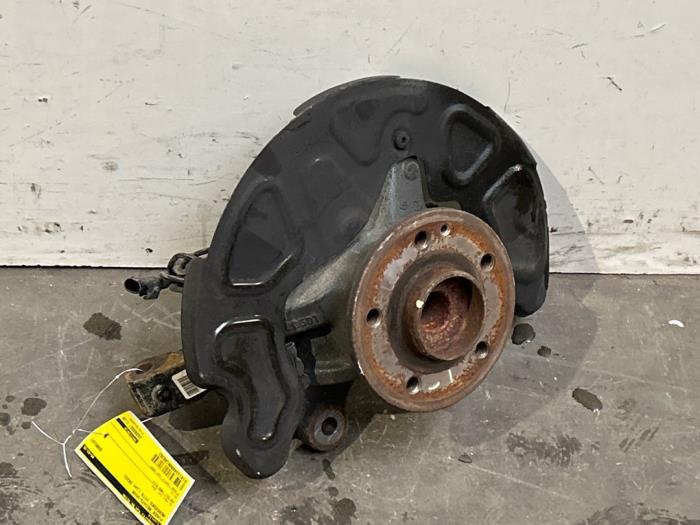 Sworzen prawy przód Mercedes Vito