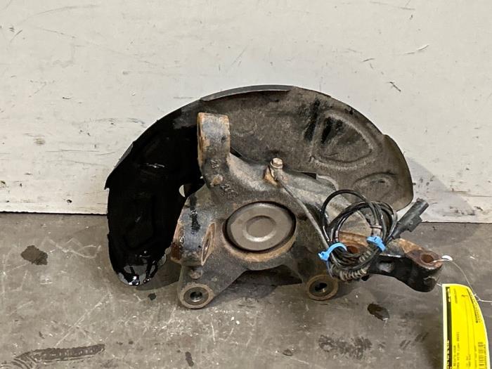 Knuckle, front right Mercedes Vito