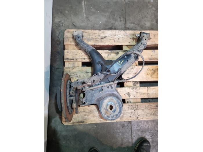 Mangueta izquierda detrás Mercedes Vito