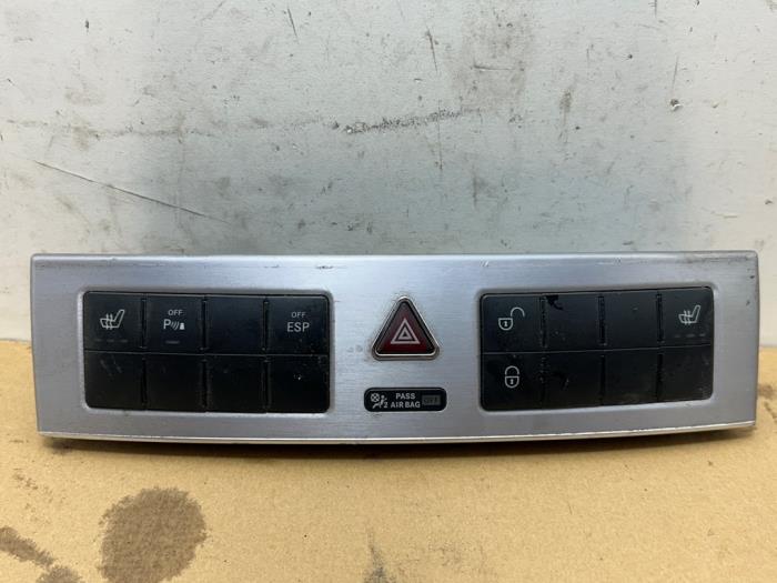 Interruptor de luz de pánico Mercedes C-Klasse