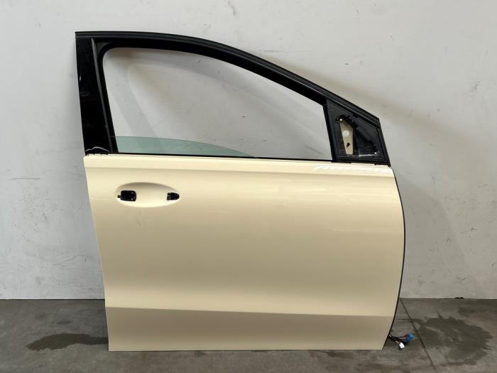 Puerta 4 puertas derecha delante Mercedes B-Klasse